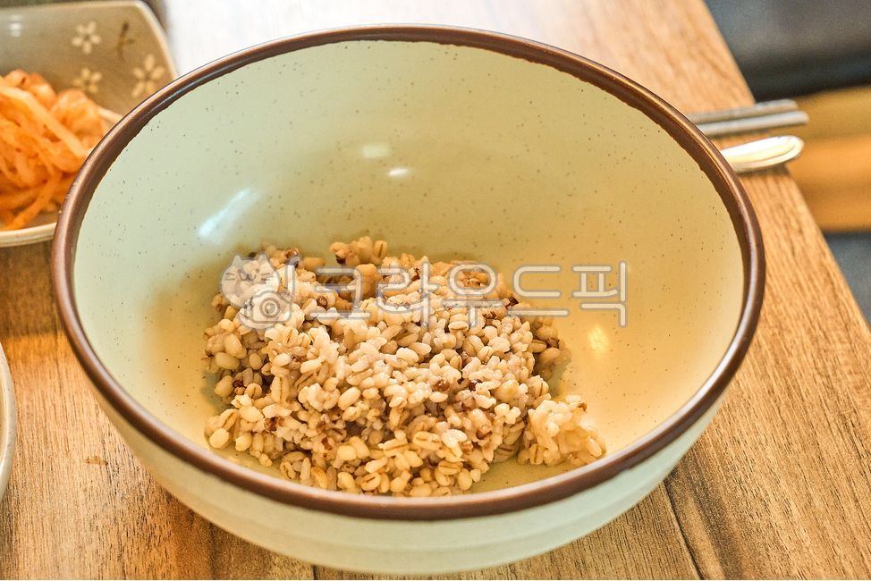 보리밥,밥,보리쌀,한국음식,건강식,음식,식사,곡식,탄수화물,즉석밥,즉석보리밥,barleyrce,rice,koreanfood,food,carbohydrate