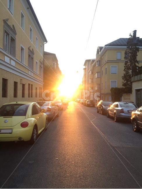 노을,스트리트,자동차,배경화면,감성,골목길,sunset,street,car,sunsetglow,도시,풍경,city,landscape,car,차,vehicle,차량,transportation,교통,automobile