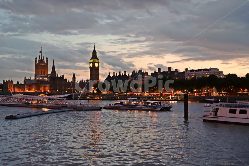 템즈강,빅벤,bigben,thamesriver,london,야경,밤,풍경,nightscape,night,landscape,도시,city,랜드마크,landmark,tourist attraction,해외,외국,세계,foreign,oversea,world,세계도시풍경,해외도시풍경,외국도시풍경,world cityscape,세계랜드마크,해외랜드마크,외국랜드마크,world landmark,world tourist attraction,transportation,교통,vehicle,차량,boat,보트,architecture,건축물,tower,탑,building,건물,watercraft,선박
