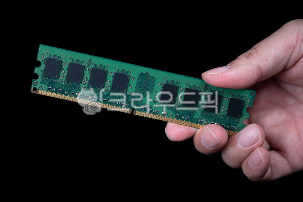 Nukki,memory,semiconductor,Memory,part,concept,industry,computer accessories,Engineering,computer,science Technology,information and communication,semiconductor chip,hardware,ram,finger,digital,close up,chip,business,motherboard,equipment,cpu,Circuit,elec