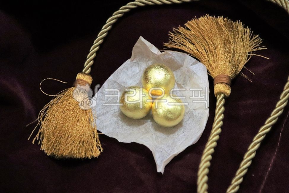 gold,Oriental medicine clinic,Chinese medicine,approximately,Oriental medicine hospital,Gongjindan,health,tonic,food