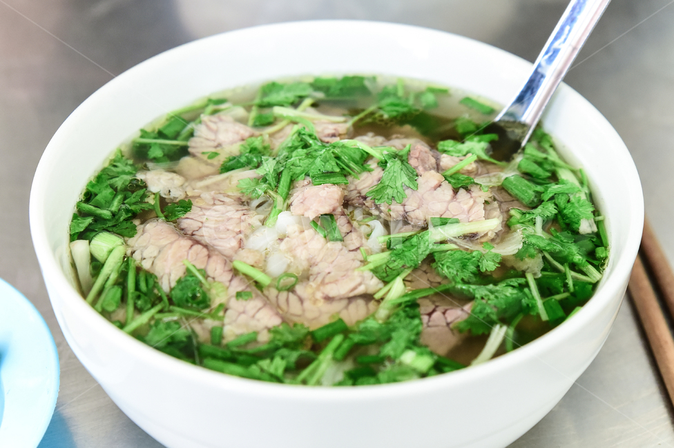 beefnoodles,Vietnamese cuisine,cook,streetfood,lime,vietnam,cuisine,rice noodles,beef,Beef Noodles,food,master,street food,Vietnamese food,coriander,cooking,ricenoodle