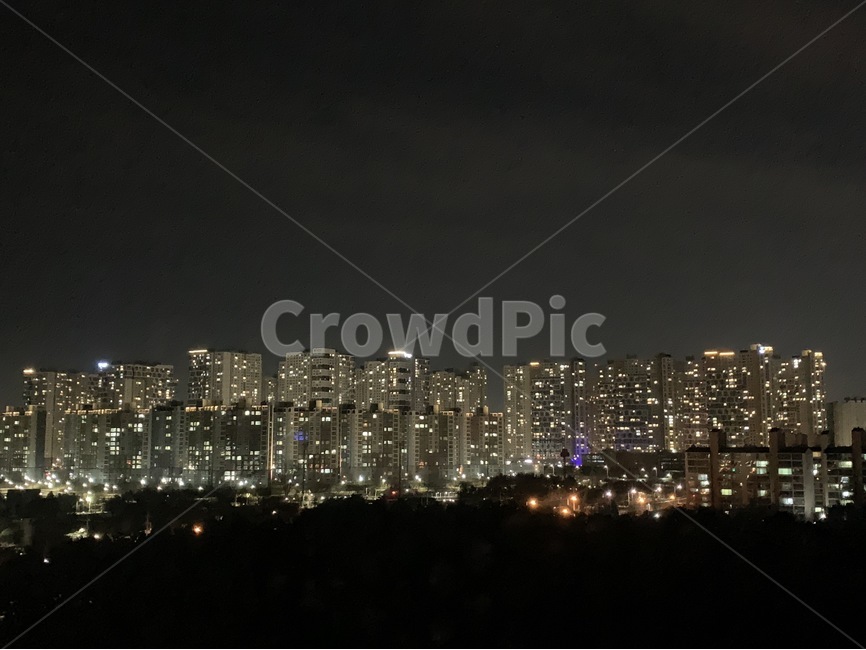야경,아파트,불빛,밤하늘,밤,야경,밤,풍경,nightscape,night,landscape,도시,city,town,시티,urban,어반,building,건물,metropolis,중심지,night life,나이트 라이프