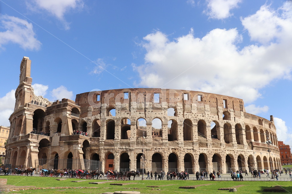 콜로세움,이탈리아,로마,thecolosseum,italy,roma,랜드마크,landmark,tourist attraction,해외,외국,세계,foreign,oversea,world,세계랜드마크,해외랜드마크,외국랜드마크,world landmark,world tourist attraction,사람들,대중,군중,other people,crowd