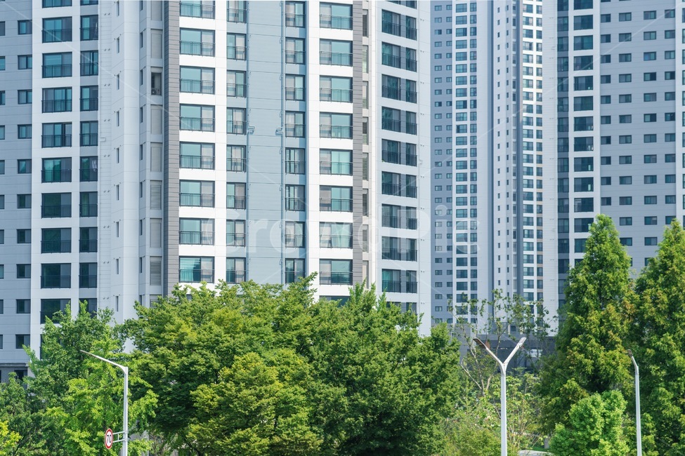 아파트,패턴,건물,아파트확대,아련함,정렬,인위적인,직선,수평선,도시,풍경,city,landscape,건축물,건물외관,exterior,building,structure,architecture,construction,urban,어반,시티,high rise,고층 건물,town,apartment building