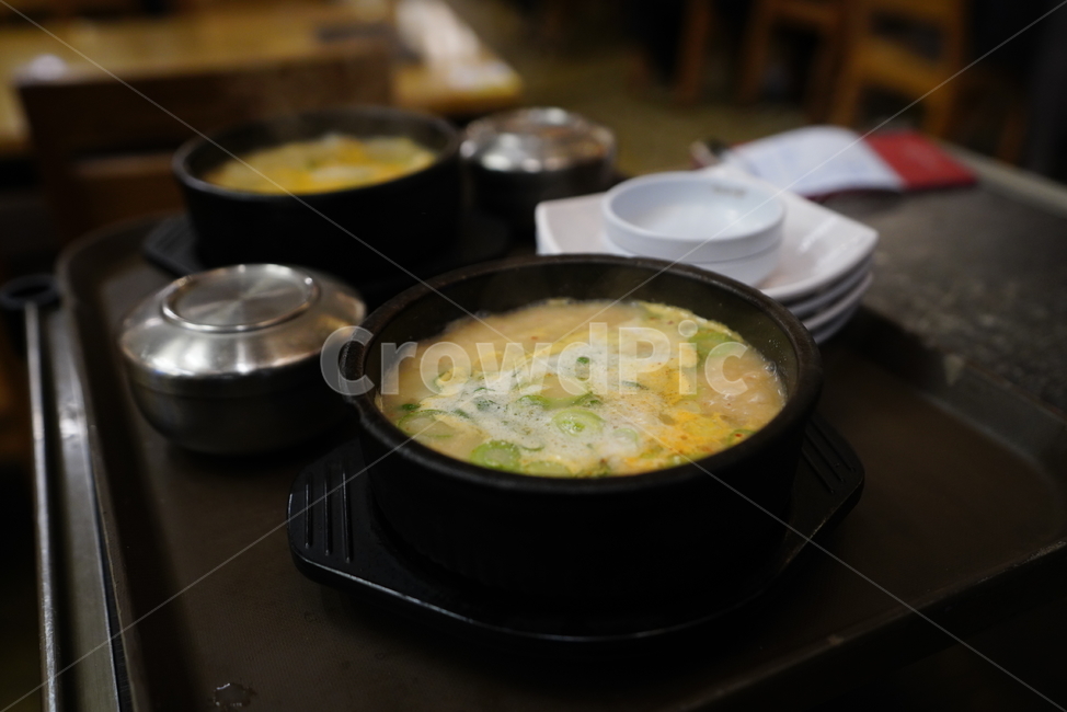 국물,국물요리,한식,순대국,순대,안주,먹거리,음식,식사,뚝배기,그릇,돼지,음식,식재료,요리,food,cook,meal,dishes,food reserves,한식,한국음식,한국요리,korean food,korean dishes,korean meal,korean cook