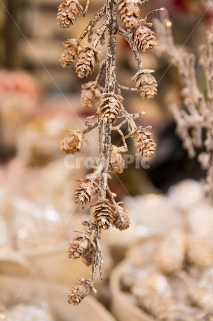 솔방울,크리스마스,장식,오너먼트,xmas,christmas,겨울,명절,홀리데이,holiday,Ornament,오나먼트,장식품,즐거운,행복한,트리,크리스마스트리,트리장식,오브젝트,축제,아기자기한,앙증맞은,귀여운,소품,겨울,계절,winter,season,기념일,축하,anniversary,congratulation,celebrate,celebration,메리크리스마스,성탄절,merry christmas,사물,물건,오브젝트,thing,object,matter