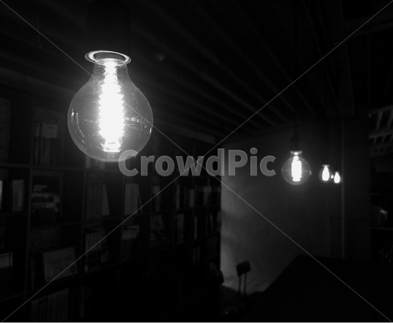전구,빛,흑백,접사,카페,풍경,흑백,모노톤,monochrome,black and white,사물,물건,오브젝트,thing,object,matter