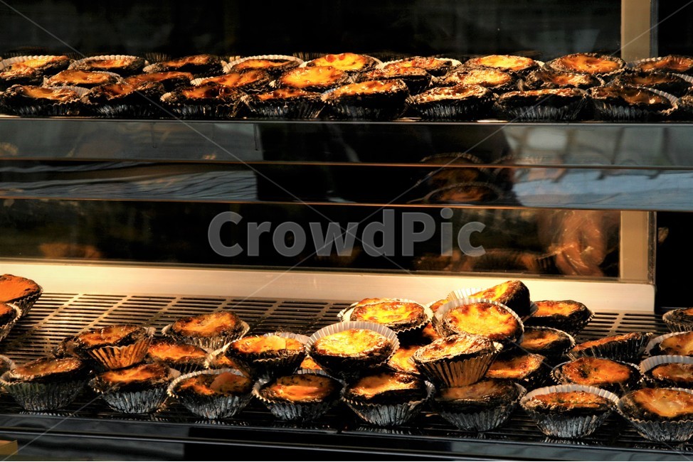 진열,전시,에그타르트,판매,유리,음식,식재료,요리,food,cook,meal,dishes,food reserves,빵,bread