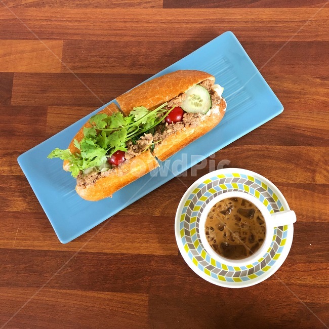 브런치,음식,요리,푸드,food,감성사진,맛있는,데코,쿠킹,반미,커피,연유라떼,예쁜음식