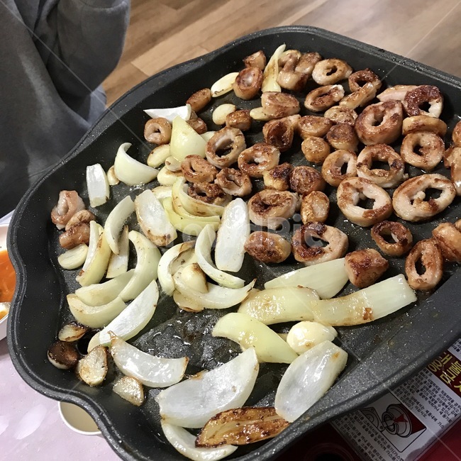 막창,돼지막창,양파,마늘,음식,구운양파,구운마늘,먹방,food