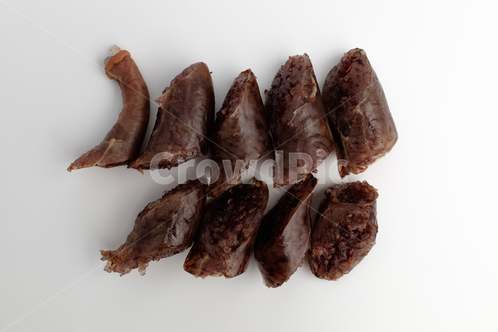 순대,내장,돼지,돼지내장,당면,찐,맛있는,감칠맛,야채,고소한,기름진,쫄깃한,부드러운,피,창자,음식,식사,간식,재료,식재료,음식재료,전통,전통요리,전통음식