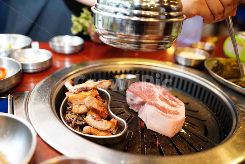 고기,육류,육식,돼지,음식,안주,food,구이,한식,먹거리,삼겹살,음식,식재료,요리,food,cook,meal,dishes,food reserves,육류,고기,meat