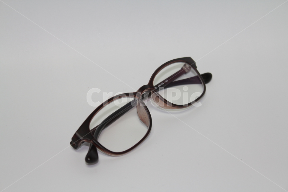 안경,글라스,시력,렌즈,눈,난시,근시,사물,물건,오브젝트,thing,object,matter