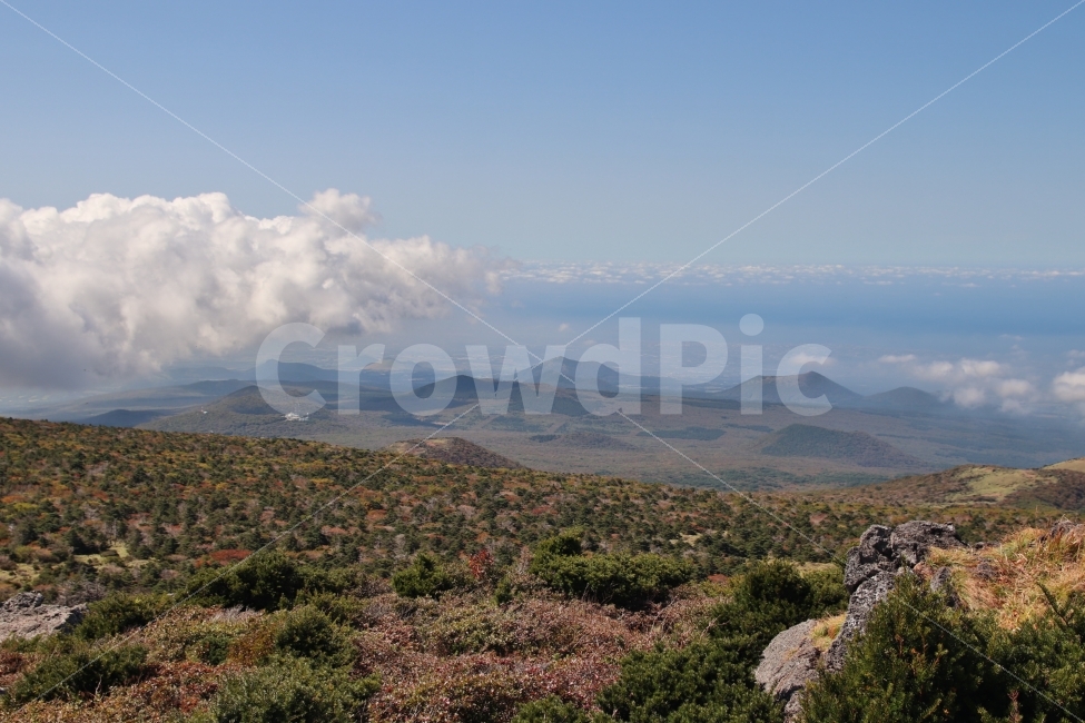 하늘,구름,한라산,정상,맑음,자연,풍경,nature,landscape,한국자연풍경,한국자연경관,korea nature landscape,제주도,jeju,jeju island,outdoors,옥외,plateau,고원,hill,언덕