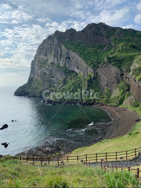 nature,자연,ocean,outdoors,옥외,sea,바다,아침,한국,korea,봄,제주도,성산일출봉,제주도,jeju,jeju island,promontory,곶