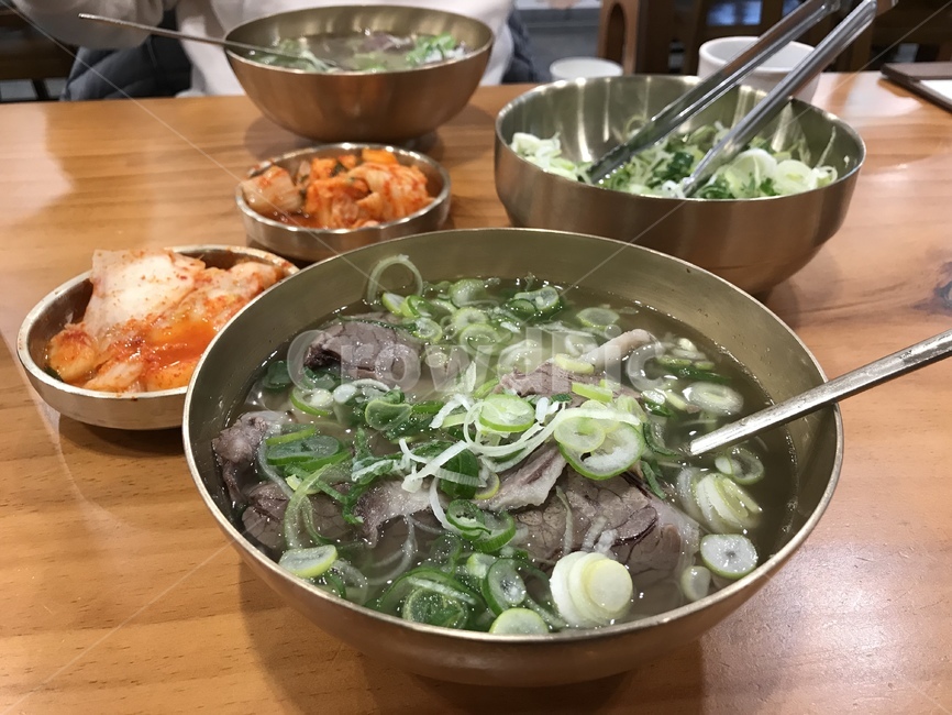 곰탕,맑은곰탕,파,김치,한식,깍두기,음식,식재료,요리,food,cook,meal,dishes,food reserves,한식,한국음식,한국요리,korean food,korean dishes,korean meal,korean cook