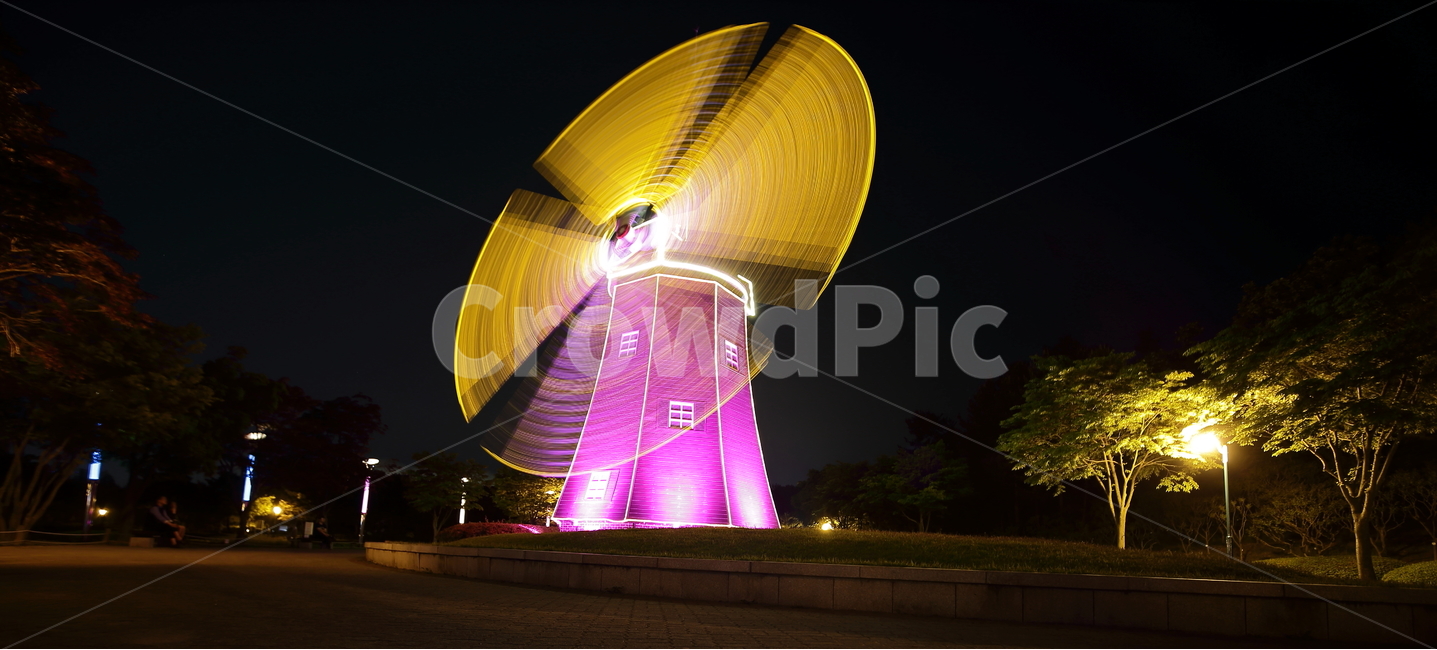 울산,대공원,풍차,야경,조명,야경,밤,풍경,nightscape,night,landscape,건축물,건물외관,exterior,building,structure,architecture,construction,lamp,램프