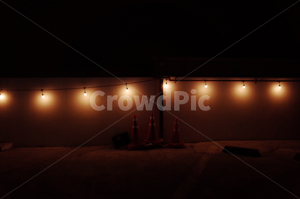 조명,교통안전,꼬깔,삼각뿔,안전용품,야경,밤,풍경,nightscape,night,landscape,lighting