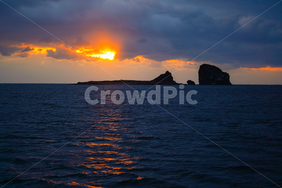 일출,sunrise,풍경,바다,형제섬,자연,풍경,nature,landscape,outdoors,옥외,dusk,황혼,sunset,일몰,dawn,새벽,sky,하늘,red sky,붉은 하늘,land,땅