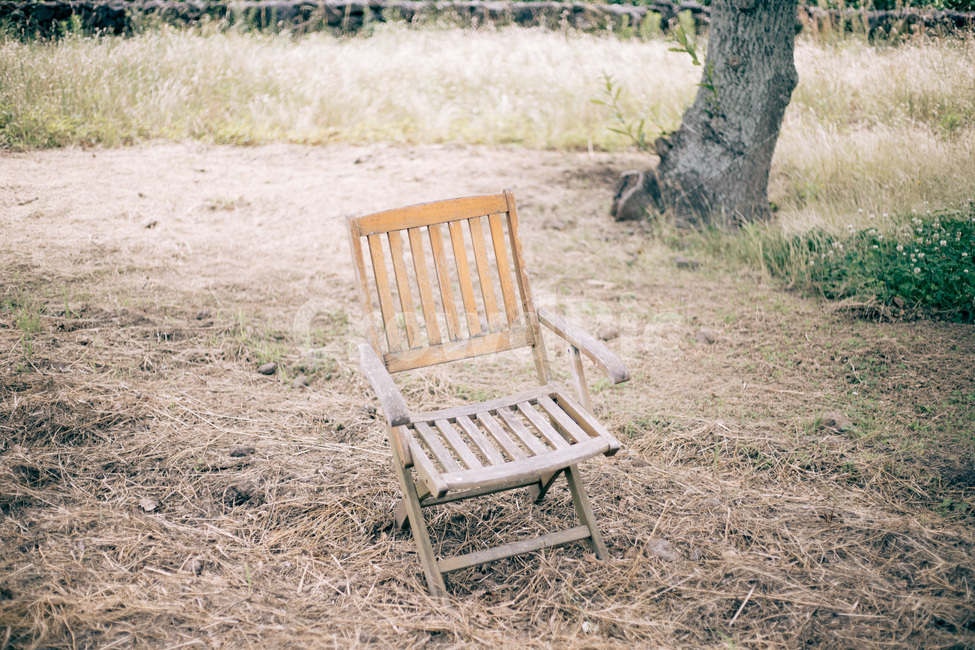 의자,나무의자,휴식,야외의자,감성,chair,woodchair,relax,감성,sensible,feeling,사물,물건,오브젝트,thing,object,matter
