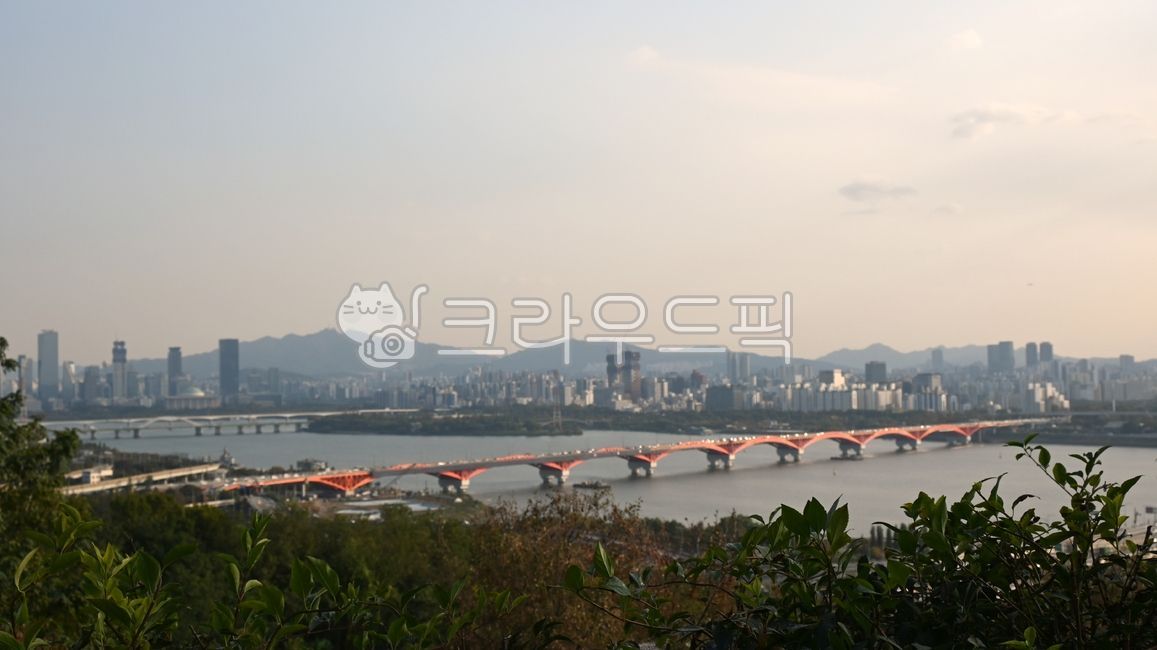 서울,한강,한강다리,한강풍경,도시풍경,서울전경,도심,스카이라인,대한민국,서울관광,강,다리,강변,수도,한국도시,현대도시,전망,seoul,hanriver,hanriverbridge,riverview,cityscape,seoulskyline,downtown,metropolis,southkorea,seoultourism,river,bridge,riverside,capitalcity,koreancity,moderncity,urbanview