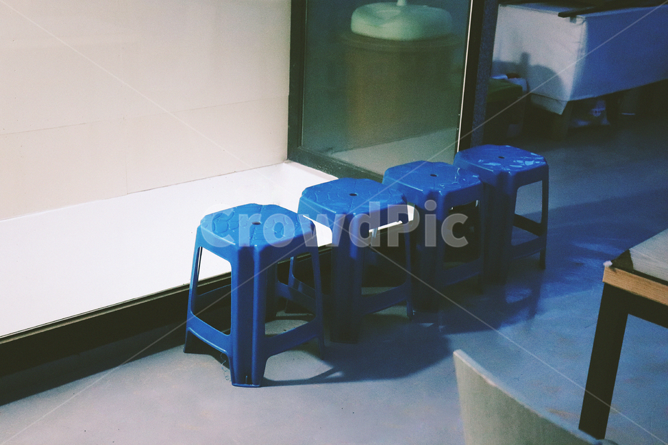 의자,blue,chair,기다림,waiting,사물,물건,오브젝트,thing,object,matter