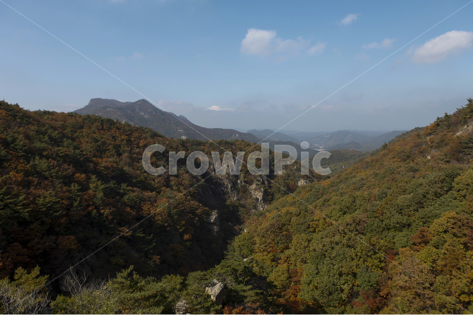 산,구름,하늘,가을,단풍,가을,계절,fall,autumn,season,자연,풍경,nature,landscape,한국자연풍경,한국자연경관,korea nature landscape,outdoors,옥외
