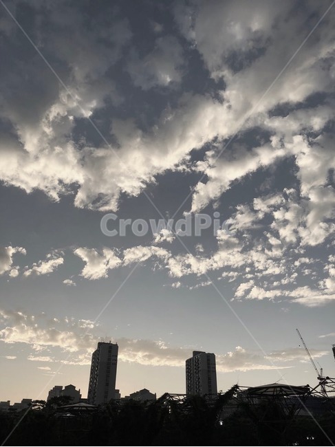 집앞,구름,하늘,감성,공원,반흑백,흘러가다,도시,풍경,city,landscape,한국도시풍경,한국도시경관,korea cityscape,nature,자연,outdoors,옥외