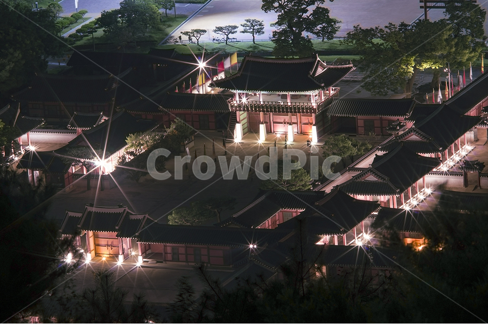 화성행궁,수원성,정조,야경,palace,수원,화성,경기도,여행,망원,불빛,야경,밤,풍경,nightscape,night,landscape,한국전통,한국문화,korean traditional,korean culture,랜드마크,landmark,tourist attraction,해외,외국,세계,foreign,oversea,world,세계랜드마크,해외랜드마크,외국랜드마크,world landmark,world tourist attraction,building,건물,architecture,건축물,pagoda,탑,shrine,신사,worship,예배