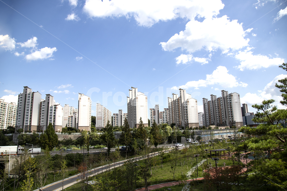 빌딩,건물,아파트,맨션,고층아파트,도시풍경,도시경관,도시,시티,단지,고층건물,거리,거리풍경,시가지,주택,주택가,주택지,주거,부동산,아파트단지,하늘,푸른하늘,파란하늘,맑은날씨,쾌청,배경