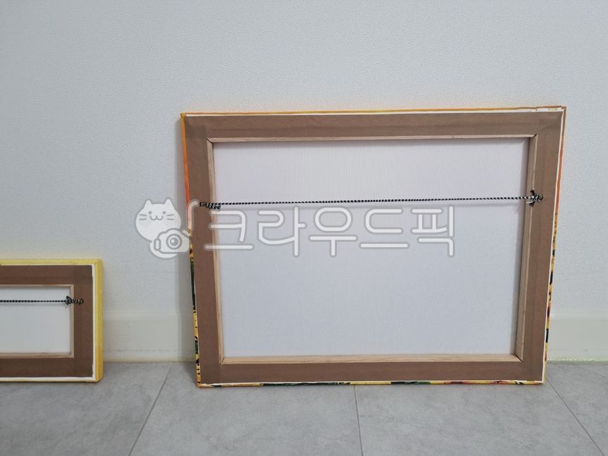 The back,thebackofaframe,photo frame,pictureframe,backside,back of frame,back side,back plate,backplate,back panel of picture frame,pictureframebackplate,picture frame,Photo Frame,frame