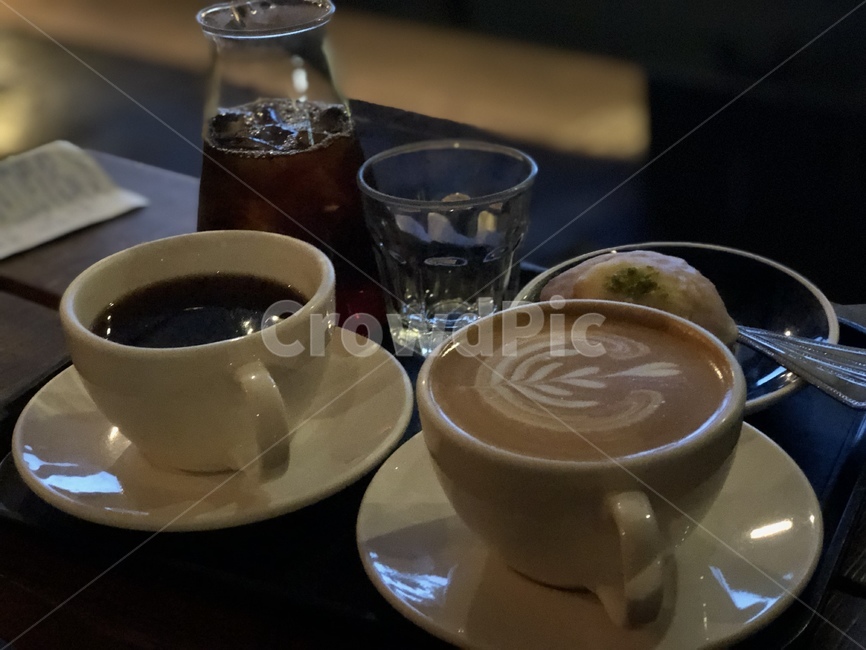 드립커피,카페라떼,라떼아트,아이스드립,마들렌,커피,카페