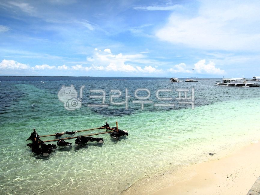세부,바다,필리핀,해수욕장,모래사장,모래,휴양지,하늘,cebu,nature,philippines,세부바다,세부해수욕장,beach,해변,ocean,sea,보트,통통배,푸른바다,배