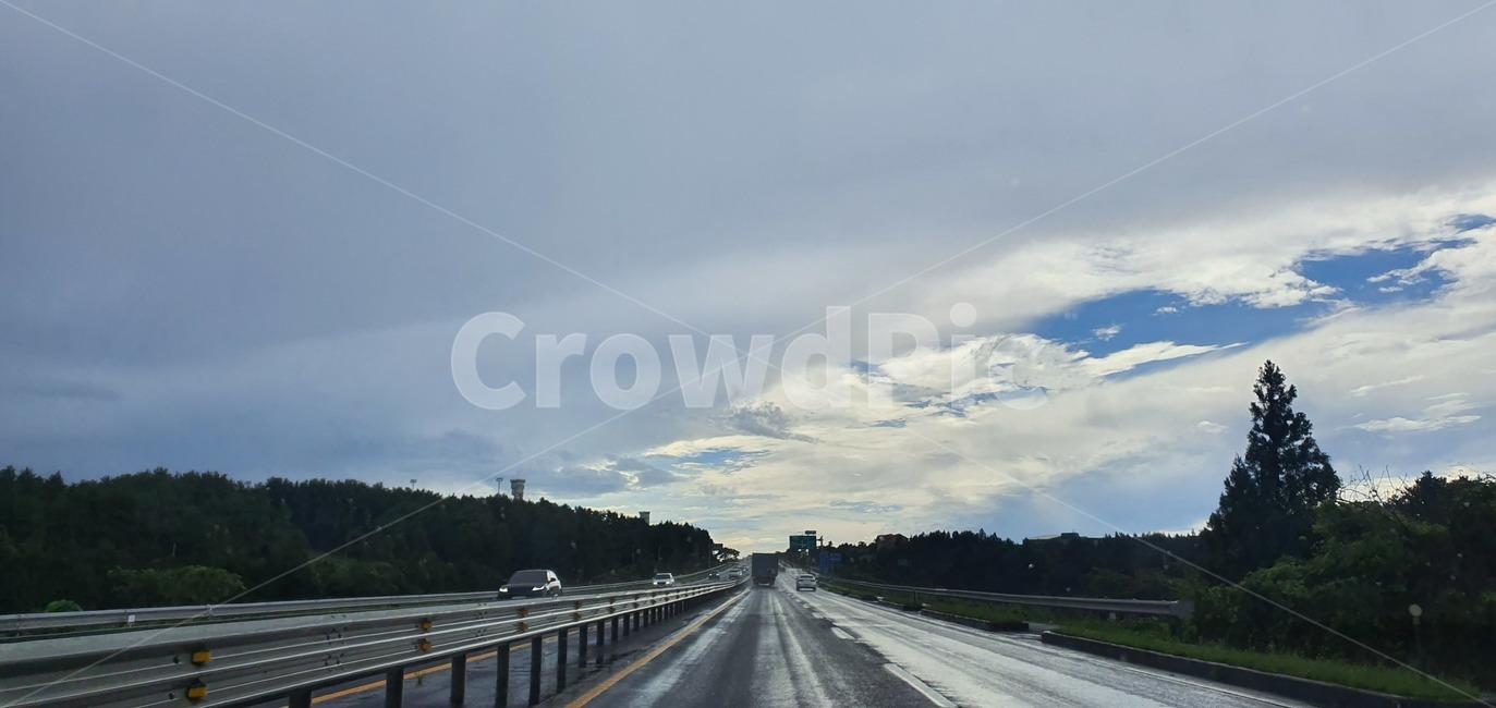 road,도로,highway,고속도로,freeway,구름,교통,교통수단,traffic,transportation