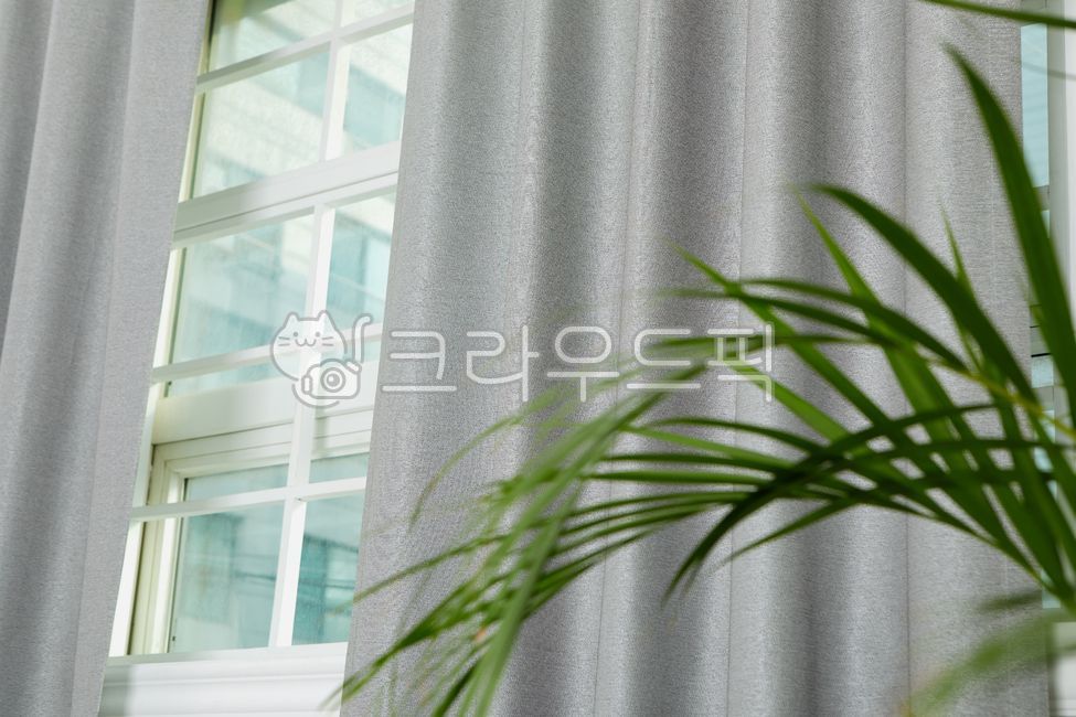 studio,bed,woodfloor,rentalstudio,inside,interior light,space,interior,bedding,pot,furniture,marblemadak,modern architecture,living room,Rental Studio,livingroom,marble floor,floor,stand,modernarchitecture,Hardwood floor,lighting,room,bedroom,flower,one r