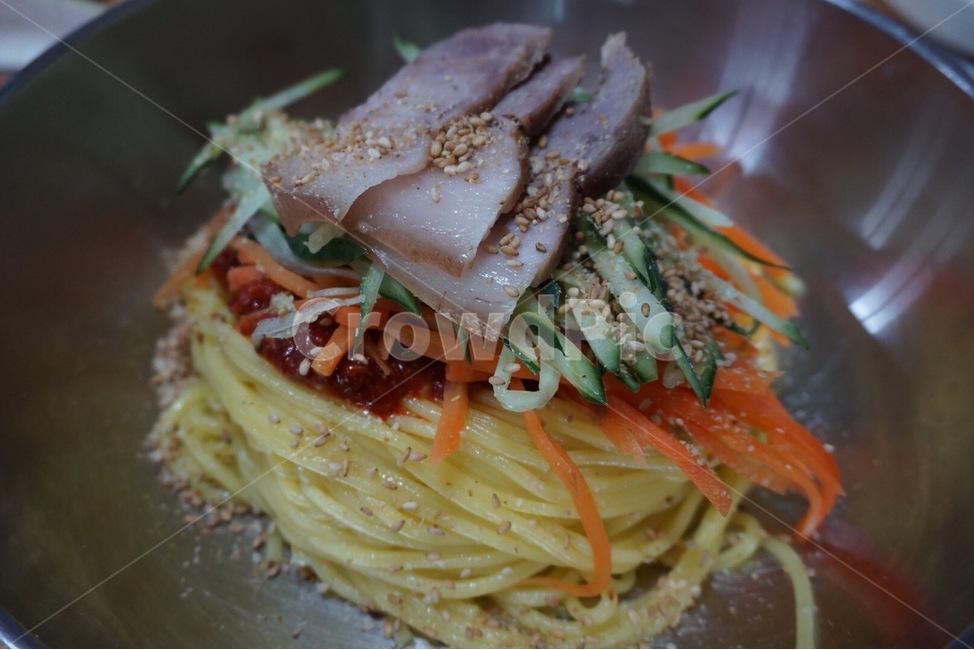 고기국수,음식,국수,면,비빔국수,음식,식재료,요리,food,cook,meal,dishes,food reserves,면류,면요리,noodles