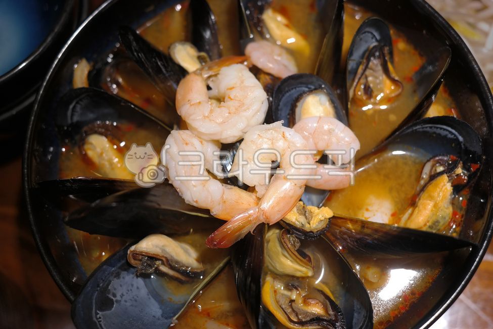 똠얌꿍,똠얌,똠얌쌀국수,홍합,새우,태국음식,태국요리,음식,요리,면요리,면류,누들,해산물,수산물,해물,국물,tomyumgoong,tomyamkung,mussels,shrimp,thaifood,thai,food,noodle,seafood,soup