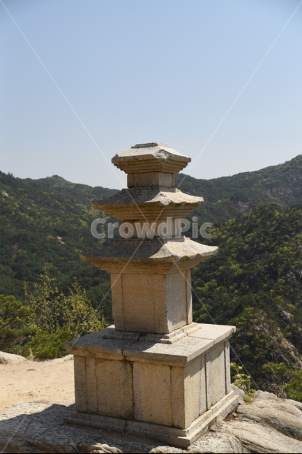 삼층석탑,통일신라,용자사지,경주,남산,석탑,석조,기념물,자연,보물,문화재
