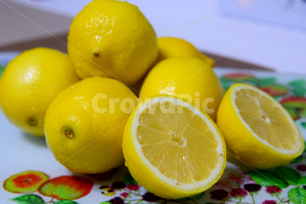 레몬,과일,후식,시큼한,노랑색,열매,lemon,yellow,fruits,dessert,음식,식재료,요리,food,cook,meal,dishes,food reserves,과일,열매,fruit