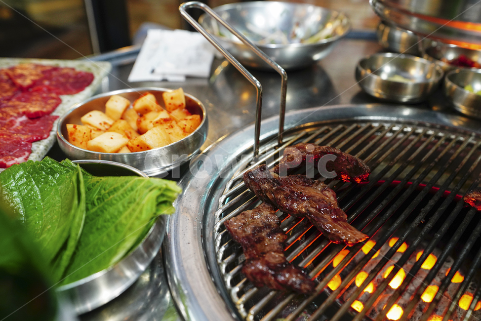 고기,한우,술안주,먹거리,식사,음식,푸드,불판,한식,음식,식재료,요리,food,cook,meal,dishes,food reserves,육류,고기,meat,한식,한국음식,한국요리,korean food,korean dishes,korean meal,korean cook