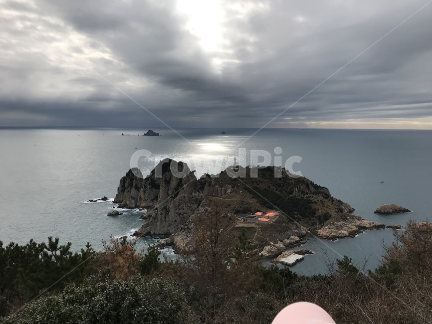 자연,바다,통영,겨울바다,통영바다,풍경,자연,풍경,nature,landscape,한국자연풍경,한국자연경관,korea nature landscape,outdoors,옥외,land,땅,water,물,sea,ocean,대양,shoreline,해안선,promontory,곶,coast,연안