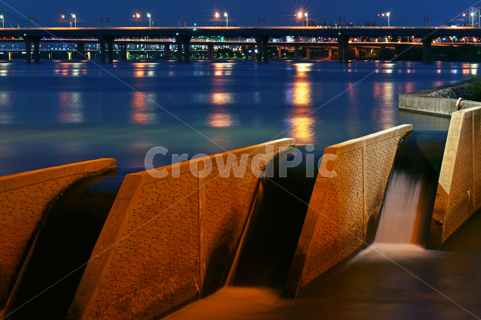 어도,구조물,잠실대교,한강,건설,불빛,반영,수로,야경,밤,풍경,nightscape,night,landscape,건축물,건물외관,exterior,building,structure,architecture,construction,flooring,바닥,wood,나무,handrail,난간,banister
