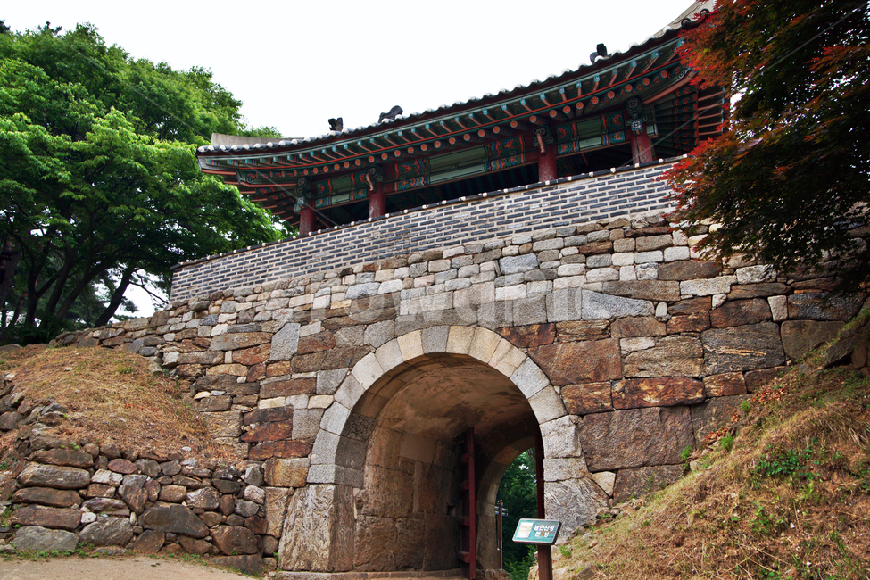 북문,전승문,홍예식,성곽,방어시설,남한산성,청량산,인조,병자호란,조선시대,군사시설,한국전통,한국문화,korean traditional,korean culture,건축물,건물외관,exterior,building,structure,architecture,construction