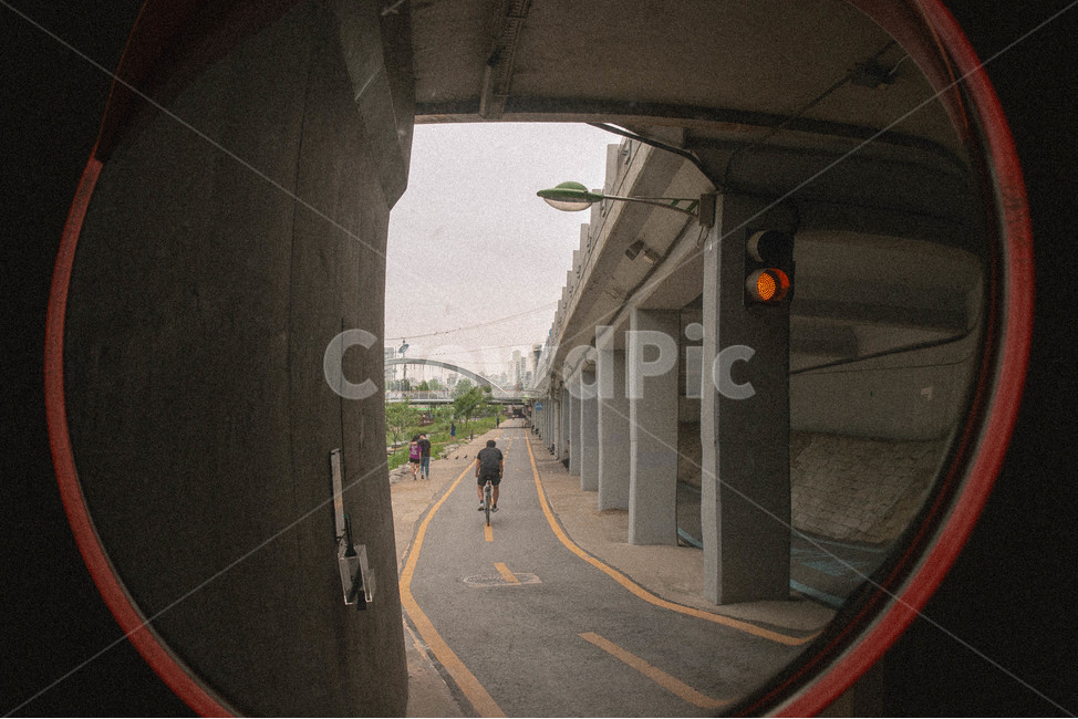 산책로,길,거울,street,ladscape,도시,풍경,city,landscape,한국도시풍경,한국도시경관,korea cityscape,asphalt,아스팔트
