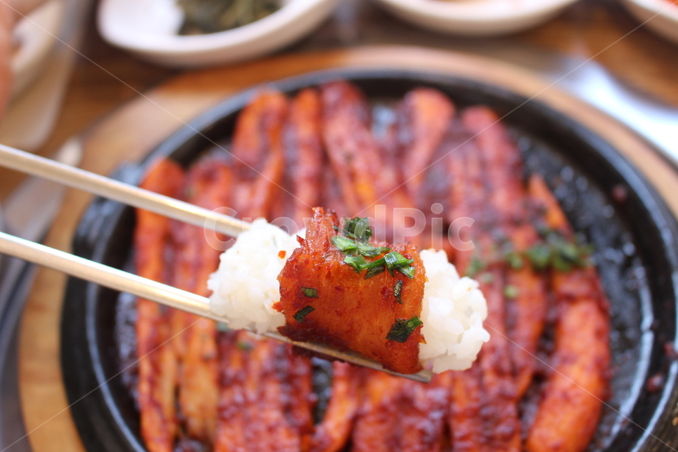 더덕구이,양념더덕,더덕,더덕고추장구이,양념더덕구이,음식,식재료,요리,food,cook,meal,dishes,food reserves,한식,한국음식,한국요리,korean food,korean dishes,korean meal,korean cook