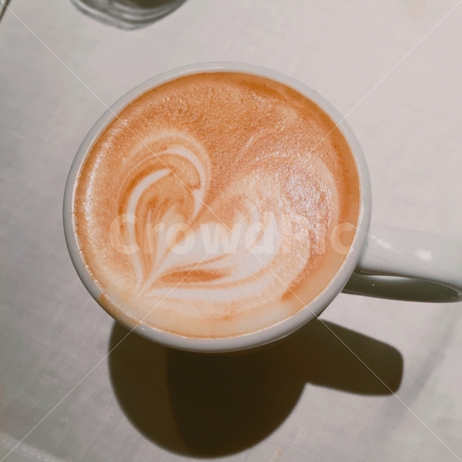 라떼아트,라떼,음료,커피,커피사진,머그컵,커피,카페,coffee,cafe,감성,sensible,feeling