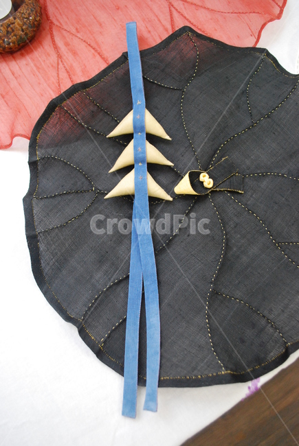 다포,모시,한국전통,전통,한국문화,사물,오브젝트,object,물건,검정색,블랙,괴불노리개,노리개,한국적,전통적,배경화면,한국전통,한국문화,korean traditional,korean culture