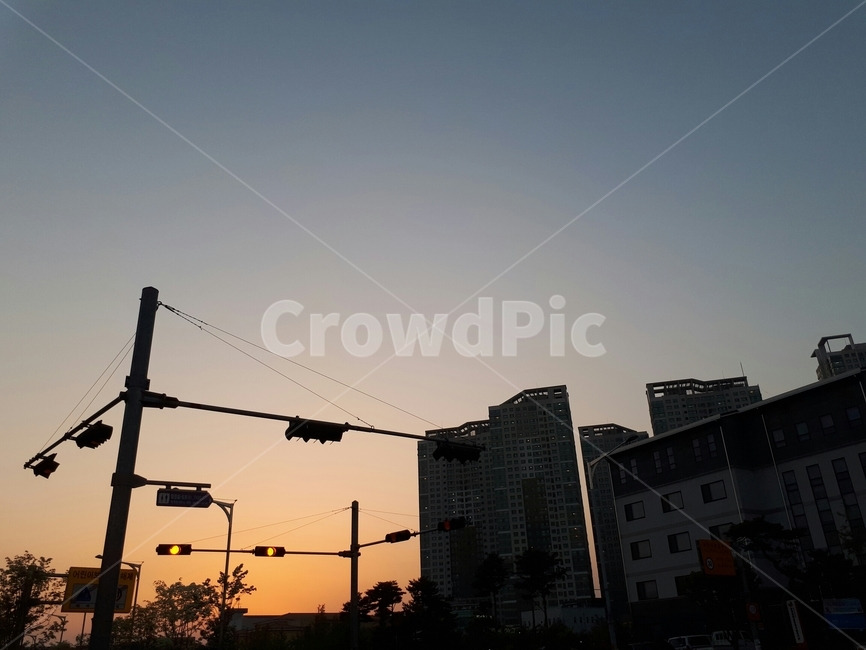 노을,한적함,붉은하늘,하늘,조용함,도시,풍경,city,landscape,한국도시풍경,한국도시경관,korea cityscape,nature,자연,outdoors,옥외,silhouette,실루엣