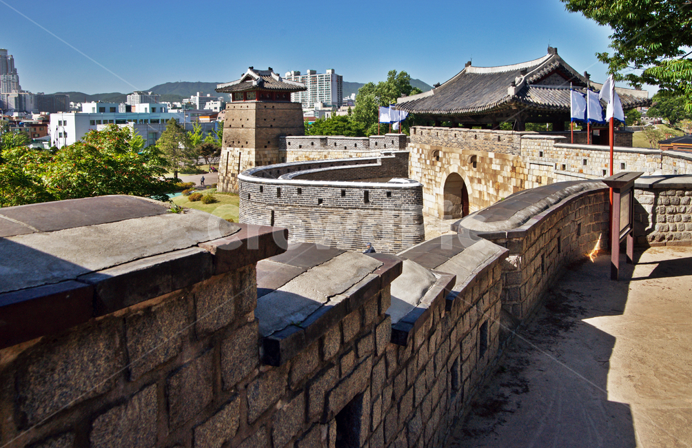 수원화성,화성,수원,유네스코세계문화유산,화서문,옹성,성곽,성벽,보물제403호,서문,서북공심돈,한국전통,한국문화,korean traditional,korean culture,랜드마크,landmark,tourist attraction,한국랜드마크,한국관광지,한국명소,korea landmark,korea tourist attraction